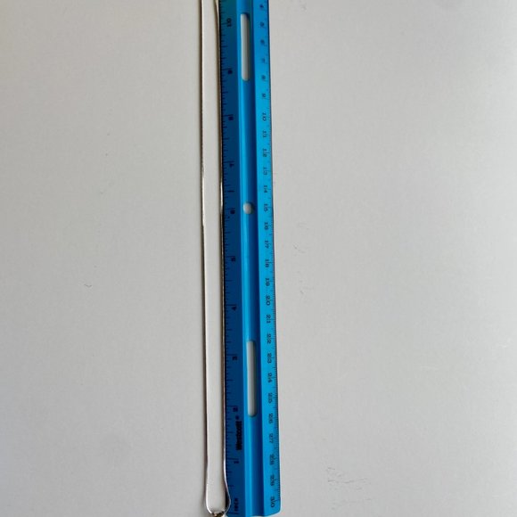 Sterling Silver American Indian Bear Fetish with Opal Inlay - Picture 8 of 10